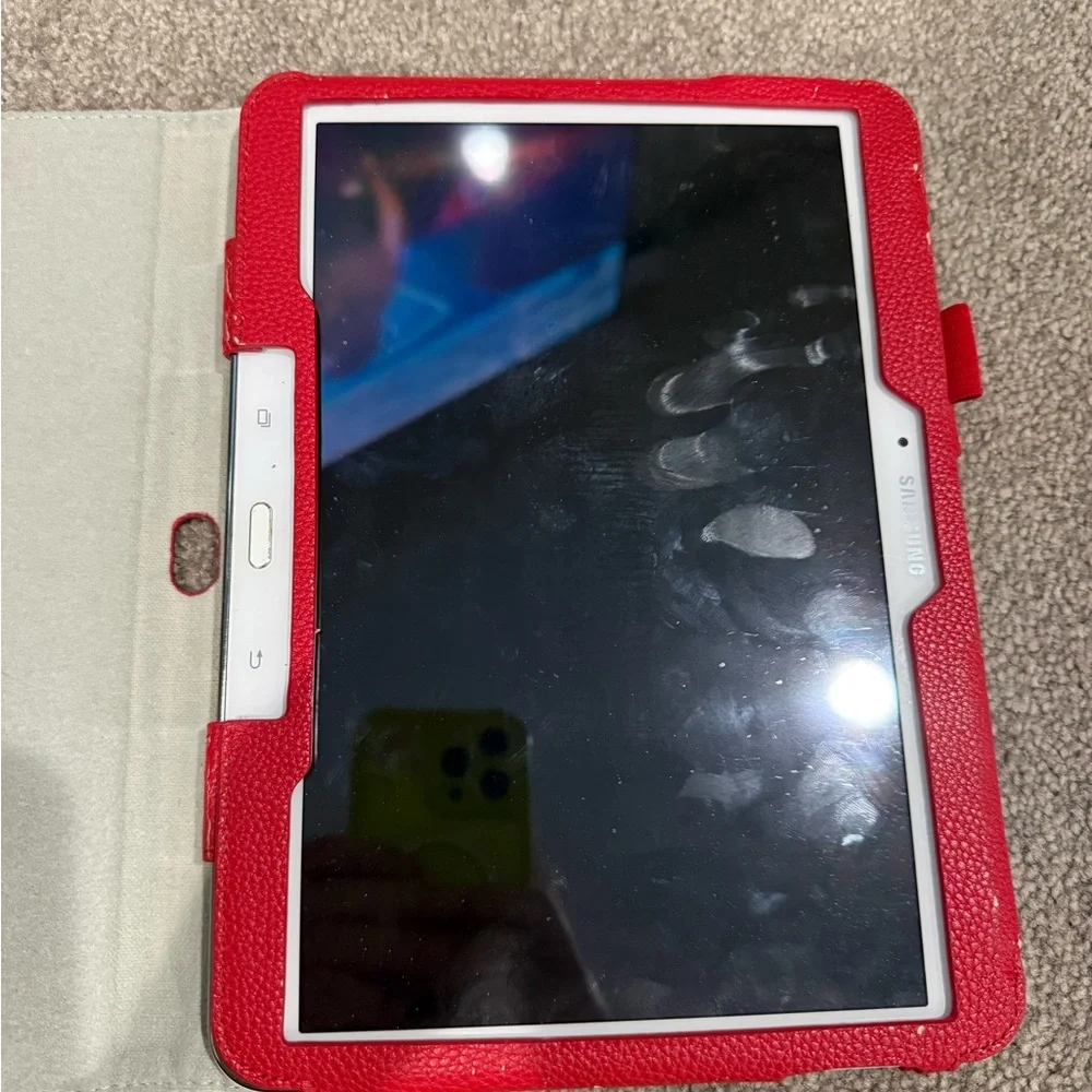 Samsung White Galaxy Tablet with Red case